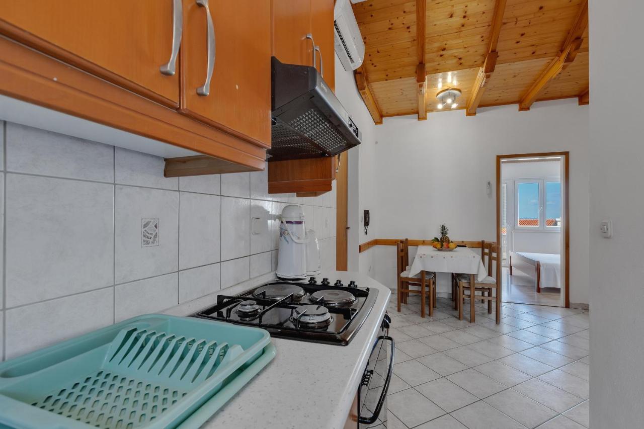 Apartments Tihomir Musac 오미스 외부 사진