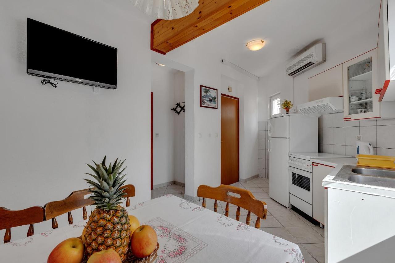 Apartments Tihomir Musac 오미스 외부 사진