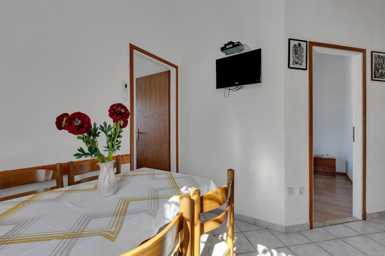 Apartments Tihomir Musac 오미스 외부 사진